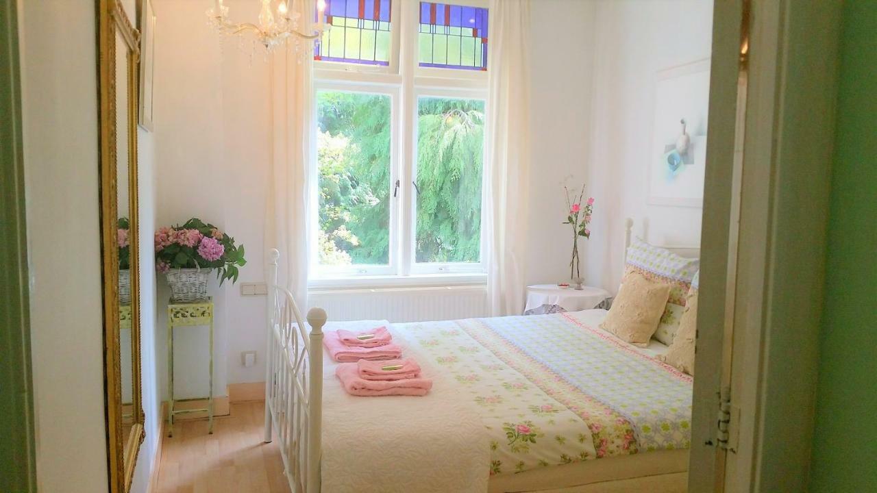 B&B Romantic Rooms Central Гарлем Экстерьер фото